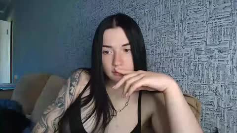 liana_diva online show from April 16, 9:31 am