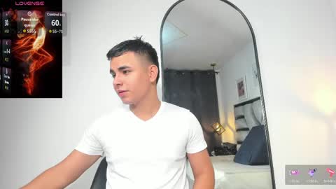 lianfox_ online show from May 26, 12:55 pm
