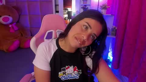 liany_taylor online show from March 2, 7:15 am