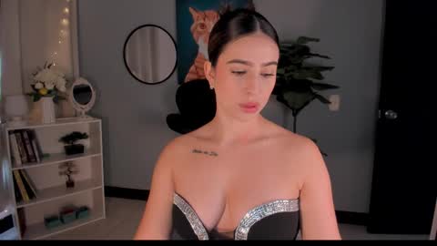 Lia online show from November 21, 1:09 pm