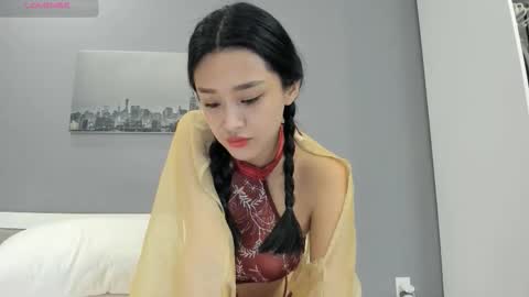 Snapshot of liavee chatting on September 30, 5:07 am Lia online show from September 30, 5:07 am