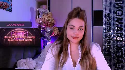 libra_mia online show from November 24, 2:49 pm