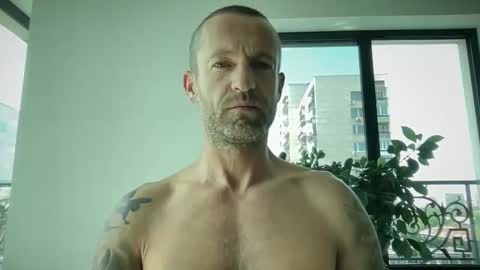 lick8me8hard online show from September 10, 11:00 am