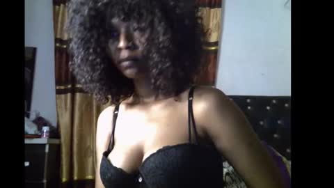 Snapshot of lickmefuckmex chatting on October 5, 7:54 pm lickmefuckmex online show from October 5, 7:54 pm