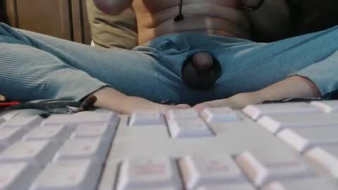 lickurlipz1 online show from March 10, 5:29 pm