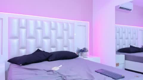 Lia  online show from April 18, 7:58 pm