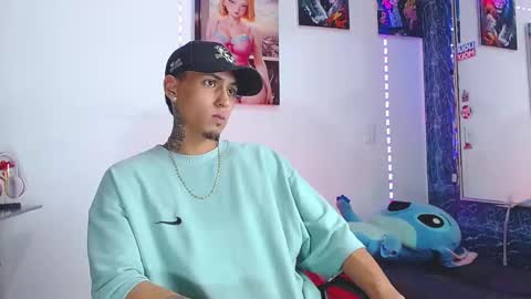 Daniel online show from November 6, 10:35 pm