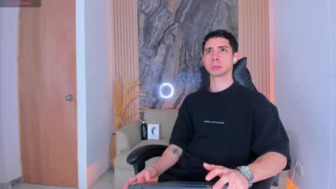 L I I A M online show from September 8, 8:41 pm