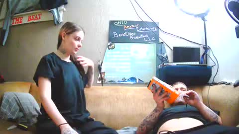 liiilbabyyy online show from January 17, 11:41 am