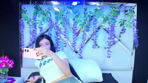Snapshot of liinzy_rouse chatting on October 18, 5:17 pm Brittany online show from October 18, 5:17 pm