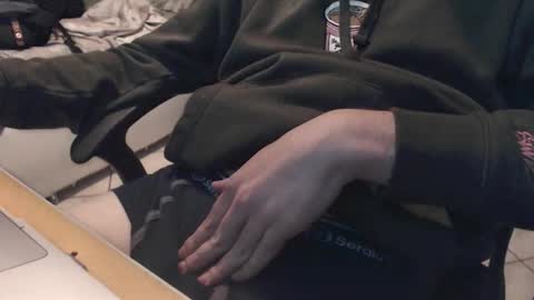 lil_j_ online show from October 11, 1:21 am