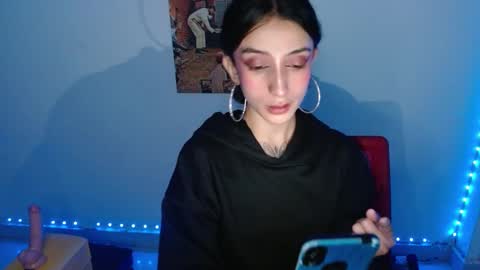 Lisaa online show from December 30, 7:04 am