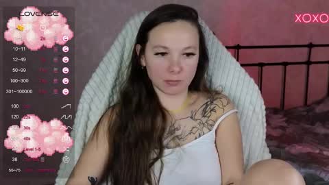 little moon online show from February 26, 1:32 pm