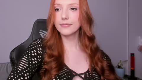 Snapshot of lil_pumpkinpie chatting on February 6, 7:45 am Val online show from February 6, 7:45 am