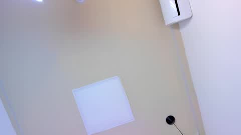 L I L A   online show from February 27, 2:46 am