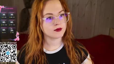 Snapshot of lila_pitt chatting on January 13, 7:53 pm lila_pitt online show from January 13, 7:53 pm