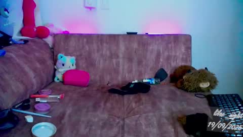 Snapshot of lilac_night chatting on September 19, 12:31 pm Jen online show from September 19, 12:31 pm