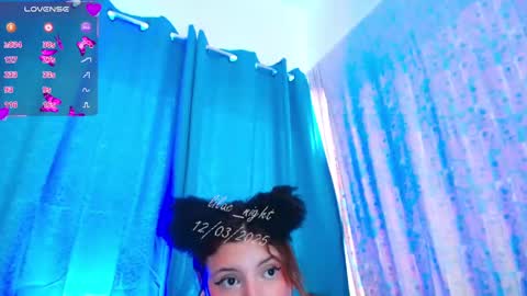 Snapshot of lilac_night chatting on March 12, 1:51 pm Jen online show from March 12, 1:51 pm