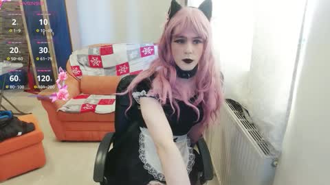 lilah_ts online show from October 20, 12:10 pm