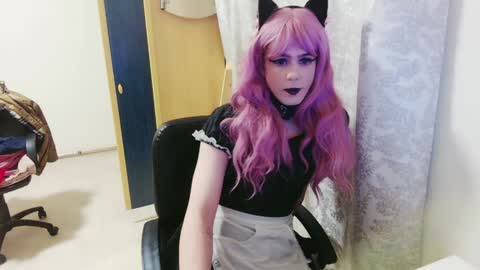 lilah_ts online show from December 7, 7:27 pm