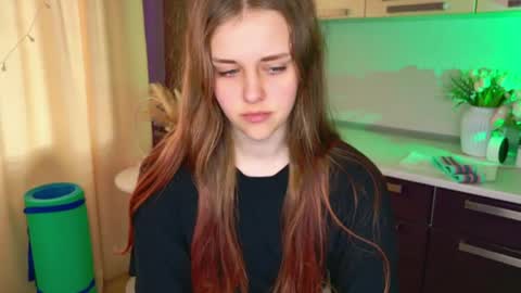 LilaSparkling online show from June 17, 10:09 am