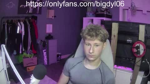 lildyl06 online show from January 12, 8:54 am