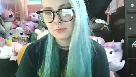 Snapshot of lilemmy1999 chatting on February 25, 5:30 pm emily ryanson online show from February 25, 5:30 pm