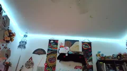 Snapshot of lilemmy1999 chatting on January 7, 10:08 pm emily ryanson online show from January 7, 10:08 pm