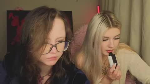 Snapshot of lilhornyprincess chatting on October 10, 8:24 pm Nika and Lori online show from October 10, 8:24 pm