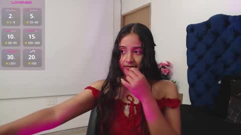 Snapshot of lili666_ chatting on October 16, 3:17 am Lili online show from October 16, 3:17 am