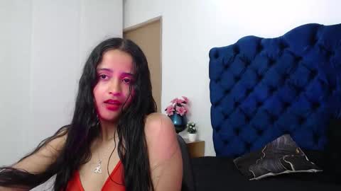 Snapshot of lili666_ chatting on October 19, 3:33 am Lili online show from October 19, 3:33 am