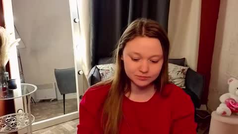 Lilian online show from February 5, 1:25 pm