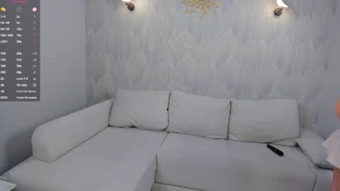 Snapshot of lilianbickford chatting on October 9, 1:11 am Hi I am Luna online show from October 9, 1:11 am