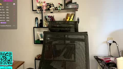 Lilian online show from April 3, 7:26 am