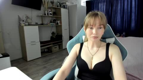 Lilia online show from April 3, 8:32 am