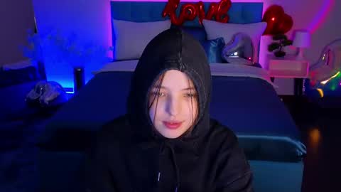 Lili Bakery online show from February 17, 11:33 pm