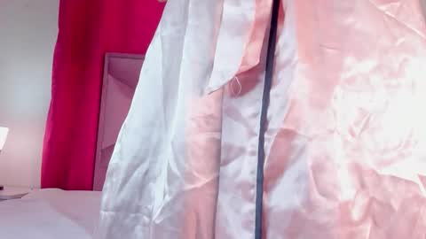 Lilibet online show from March 24, 12:00 pm