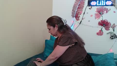 Snapshot of liliimilf chatting on March 7, 7:38 pm liliimilf online show from March 7, 7:38 pm