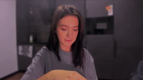             ...  online show from December 6, 7:50 pm