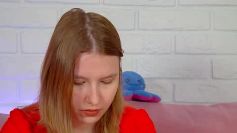 LiliLinn online show from June 10, 5:07 am