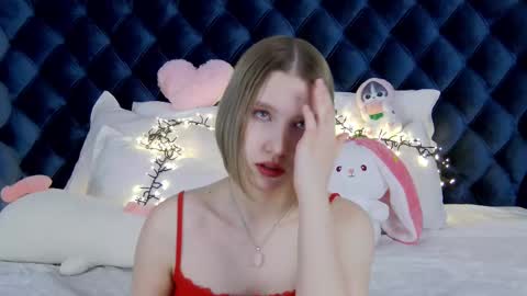 Snapshot of lililinn chatting on March 3, 4:25 am LiliLinn online show from March 3, 4:25 am