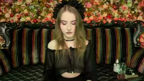 lilit_el_ online show from March 7, 5:02 pm