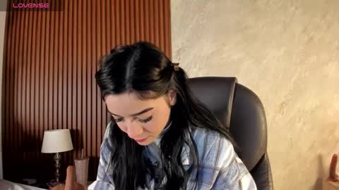 Snapshot of lilith__rosse chatting on October 13, 12:29 pm Lilith Rosse online show from October 13, 12:29 pm