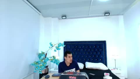 lilith_and_aress online show from May 10, 3:46 am