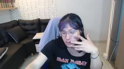 lilith  online show from March 6, 11:42 am