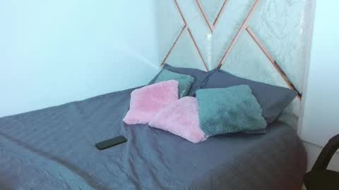 lili online show from September 26, 1:57 am