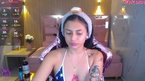 Snapshot of lilith_petit_sub chatting on March 7, 3:19 am Lilith online show from March 7, 3:19 am