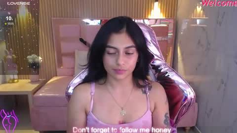 Snapshot of lilith_petit_sub chatting on February 25, 5:19 pm Lilith online show from February 25, 5:19 pm