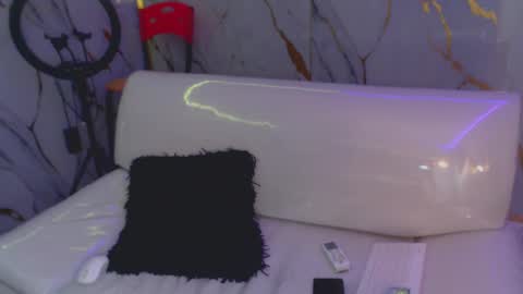 Snapshot of lilith_sexy19 chatting on September 26, 11:24 pm Lilith online show from September 26, 11:24 pm