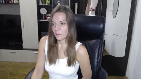 lilith small21 online show from October 7, 9:16 am